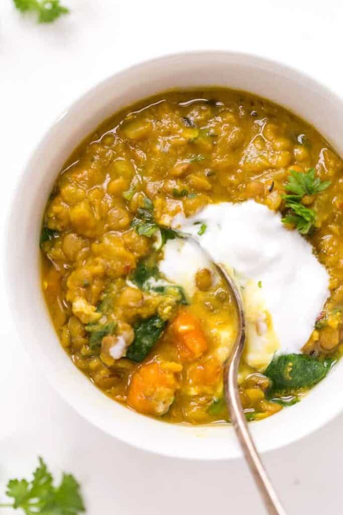 vegan turmeric lentil soup with turmeric