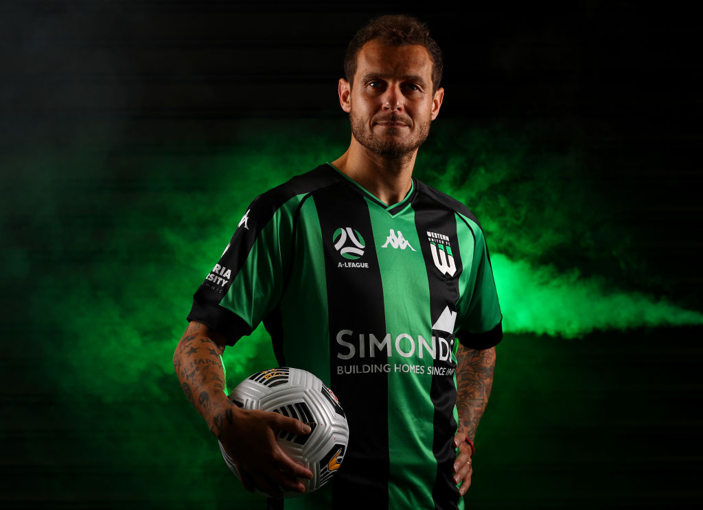 Alessandro Diamanti claimed the 2019/20 Johnny Warren Medal