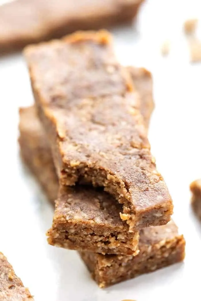 Quinoa Protein Bars with Peanut Butter